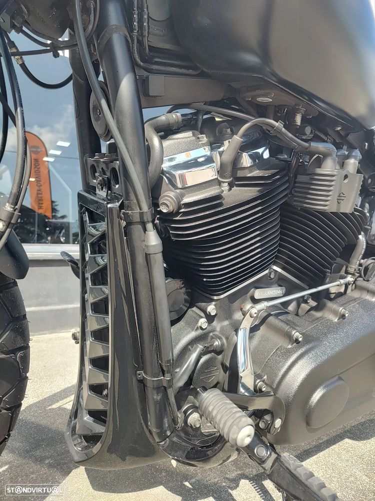 Harley-Davidson Softail Fat Bob 114 - 13