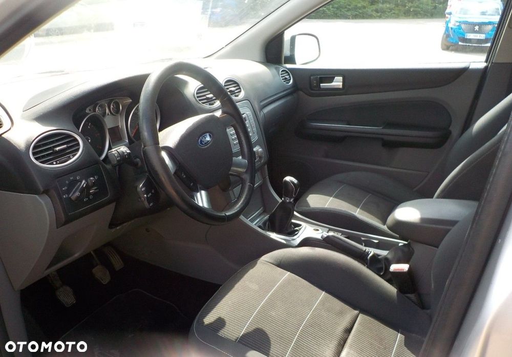 Ford Focus - 22