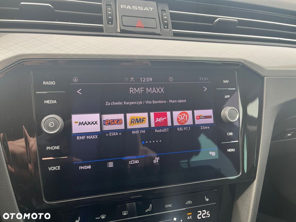 Volkswagen Passat - 29