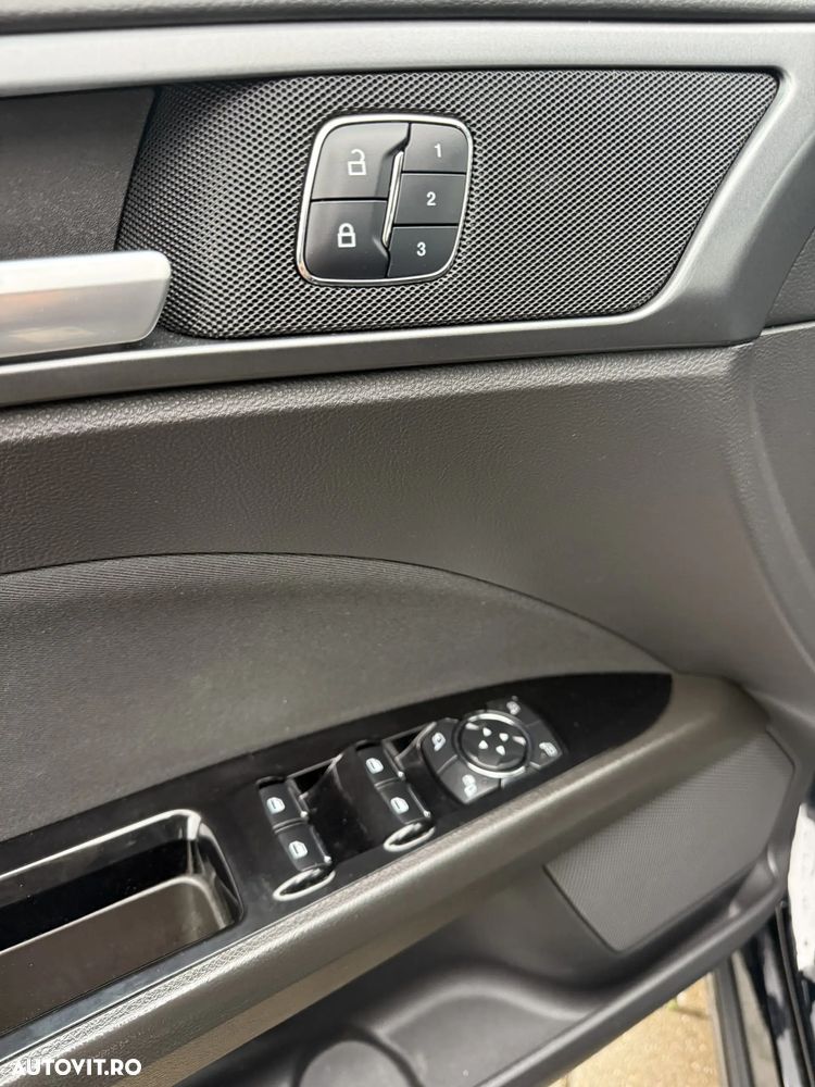 Ford Mondeo - 13