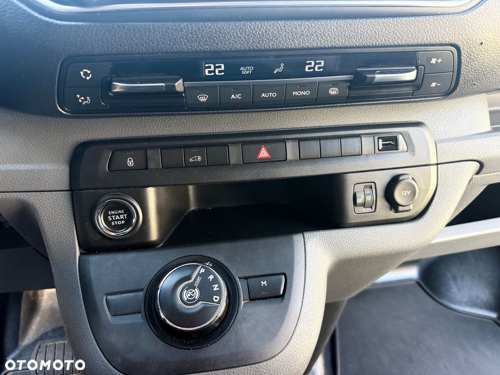 Opel Vivaro - 24
