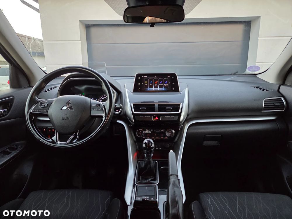 Mitsubishi Eclipse Cross 1.5 T GPF Intense - 17