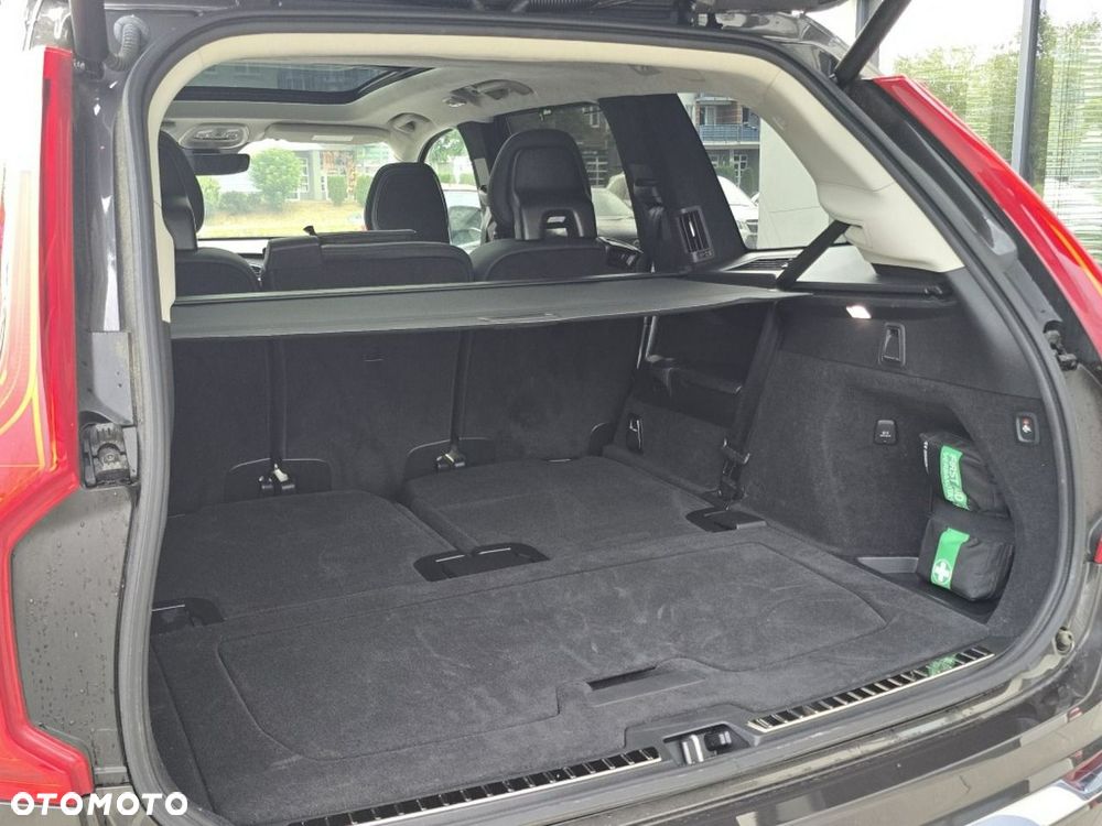 Volvo XC 90 T8 AWD Plug-In Hybrid Ultimate Bright 7os - 12