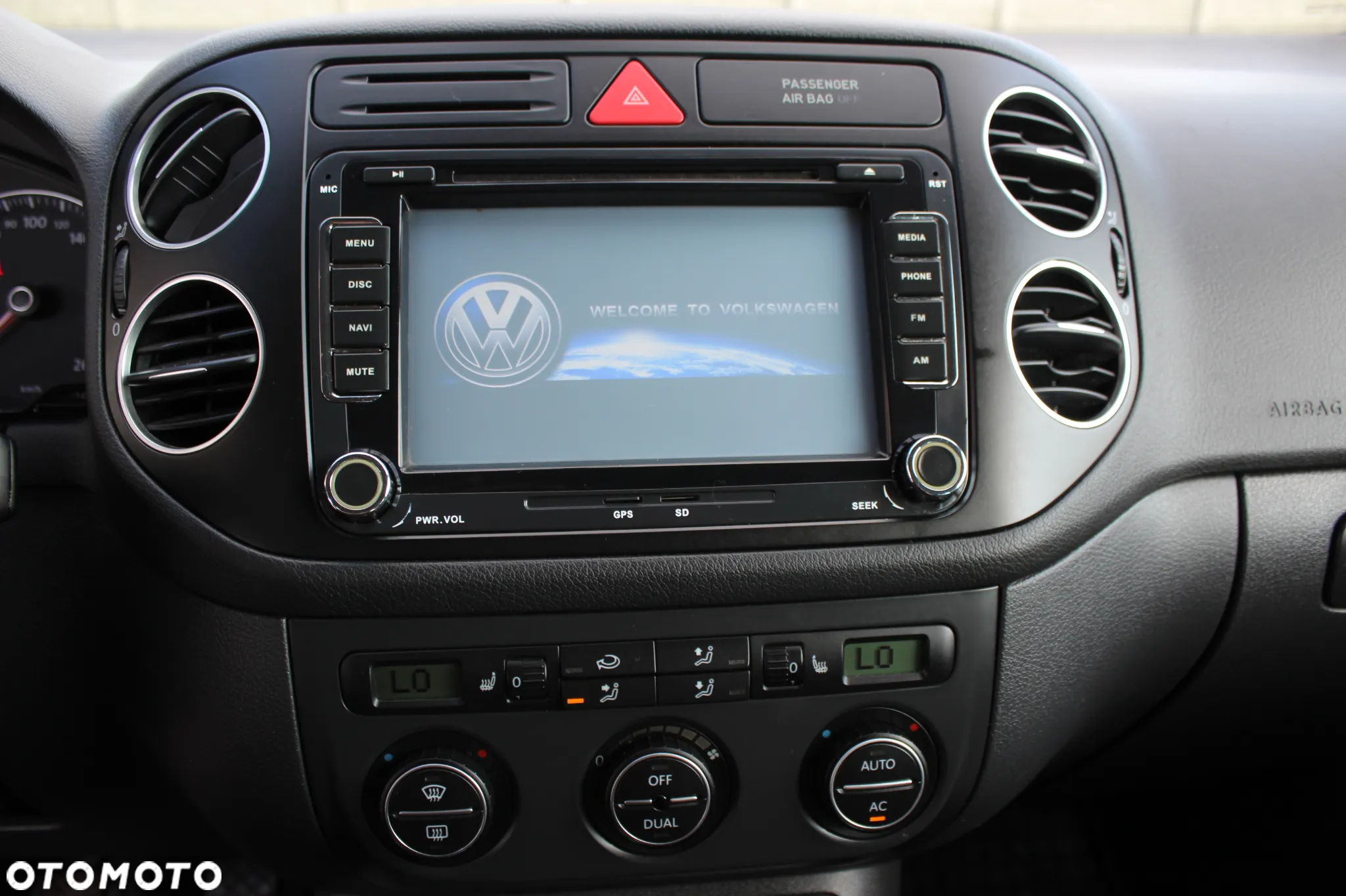 Volkswagen Golf Plus 1.9 TDI DPF Tour - 16