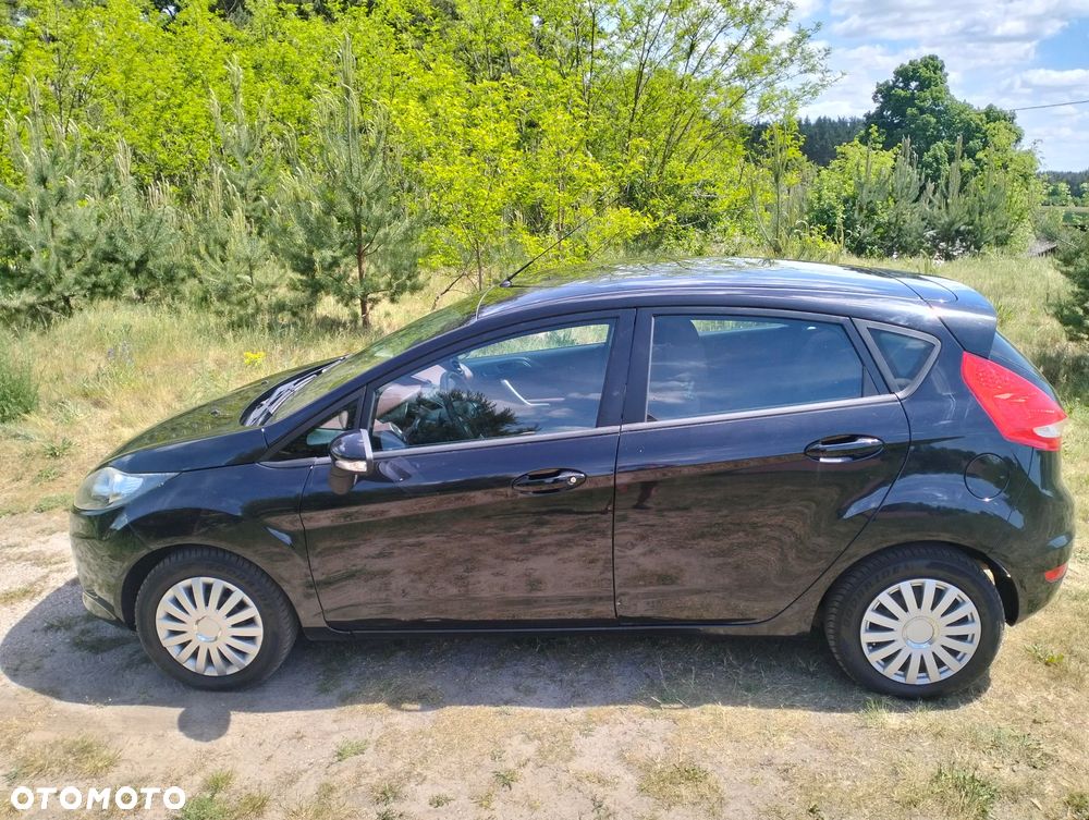 Ford Fiesta 1.25 Ambiente - 29