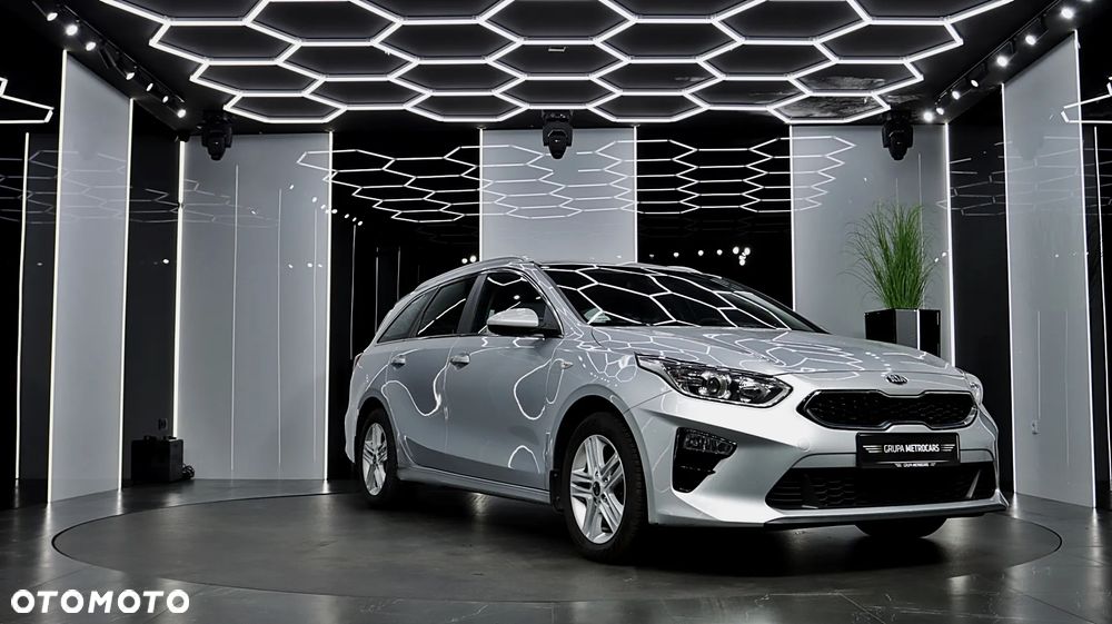 Kia Ceed 1.6 CRDi SCR M DCT - 12