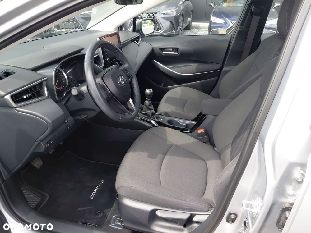 Toyota Corolla - 15