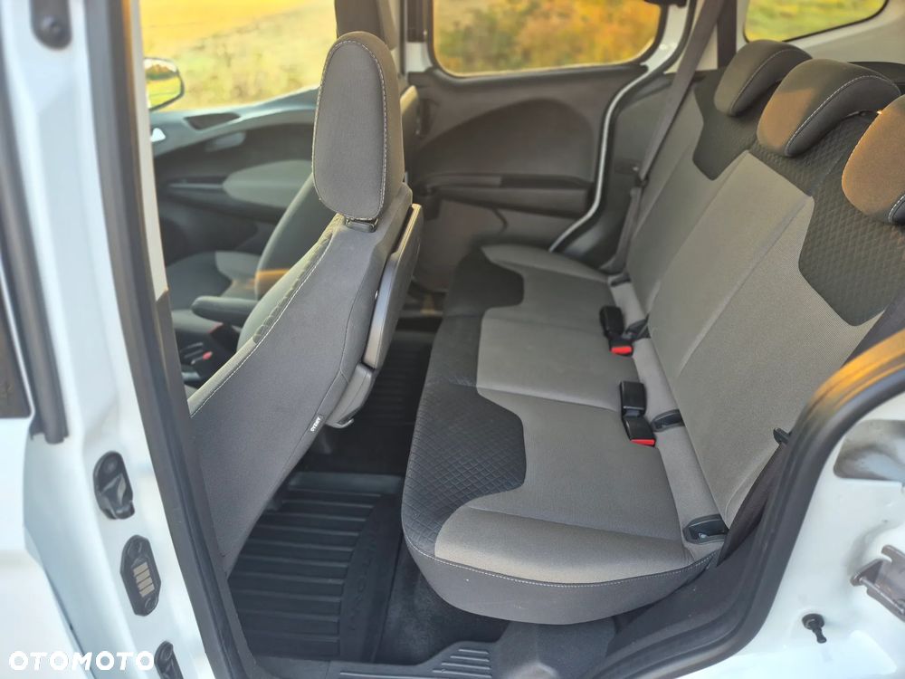 Ford Tourneo Courier 1.5 TDCi Sport - 7