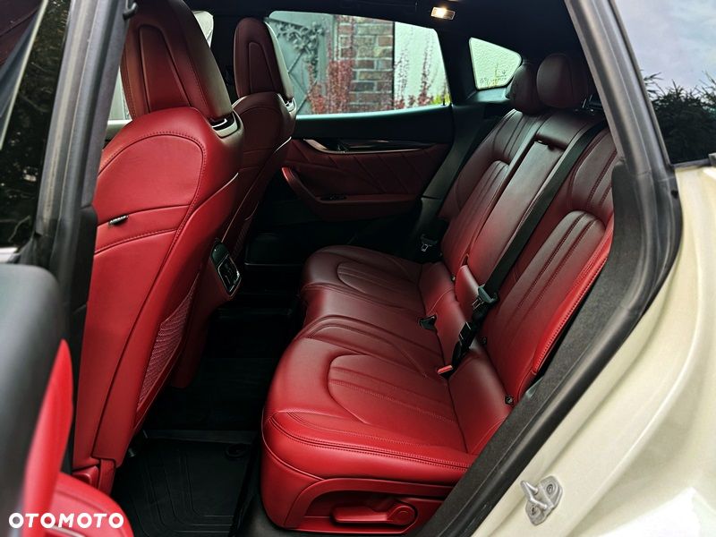 Maserati Levante Diesel Granlusso - 14