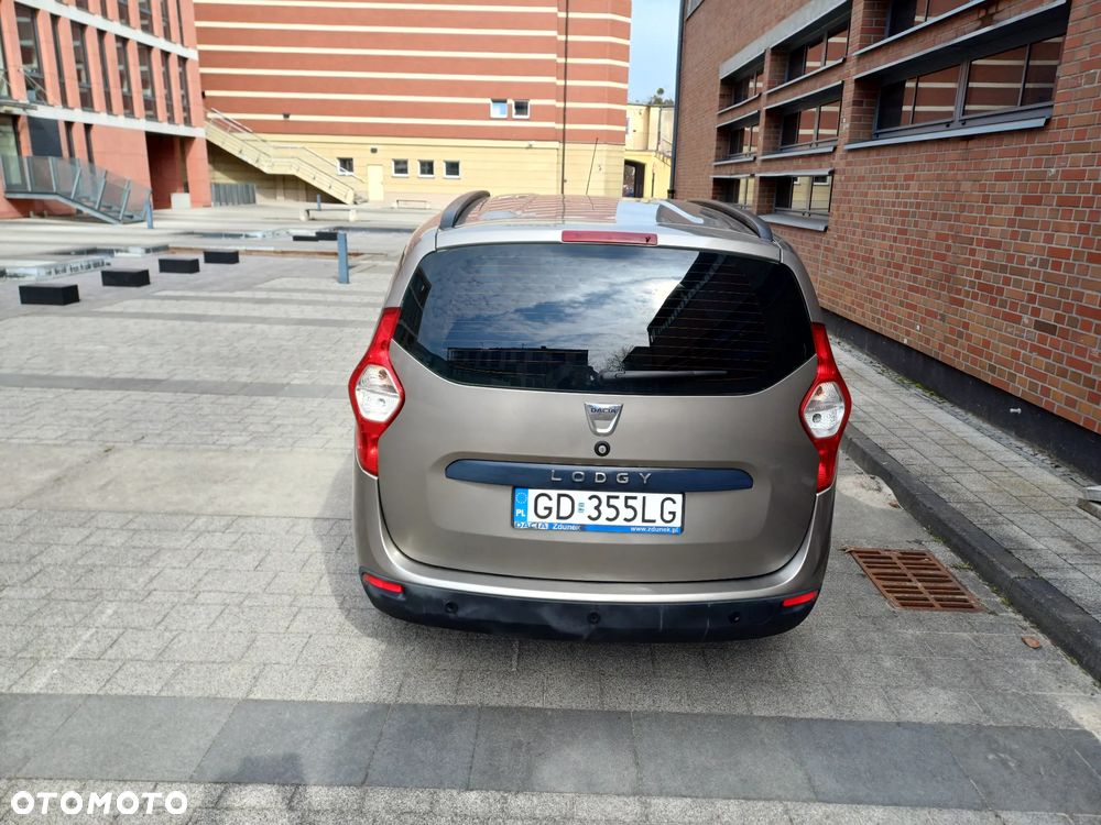 Dacia Lodgy 1.6 SCe Laureate S&S - 4