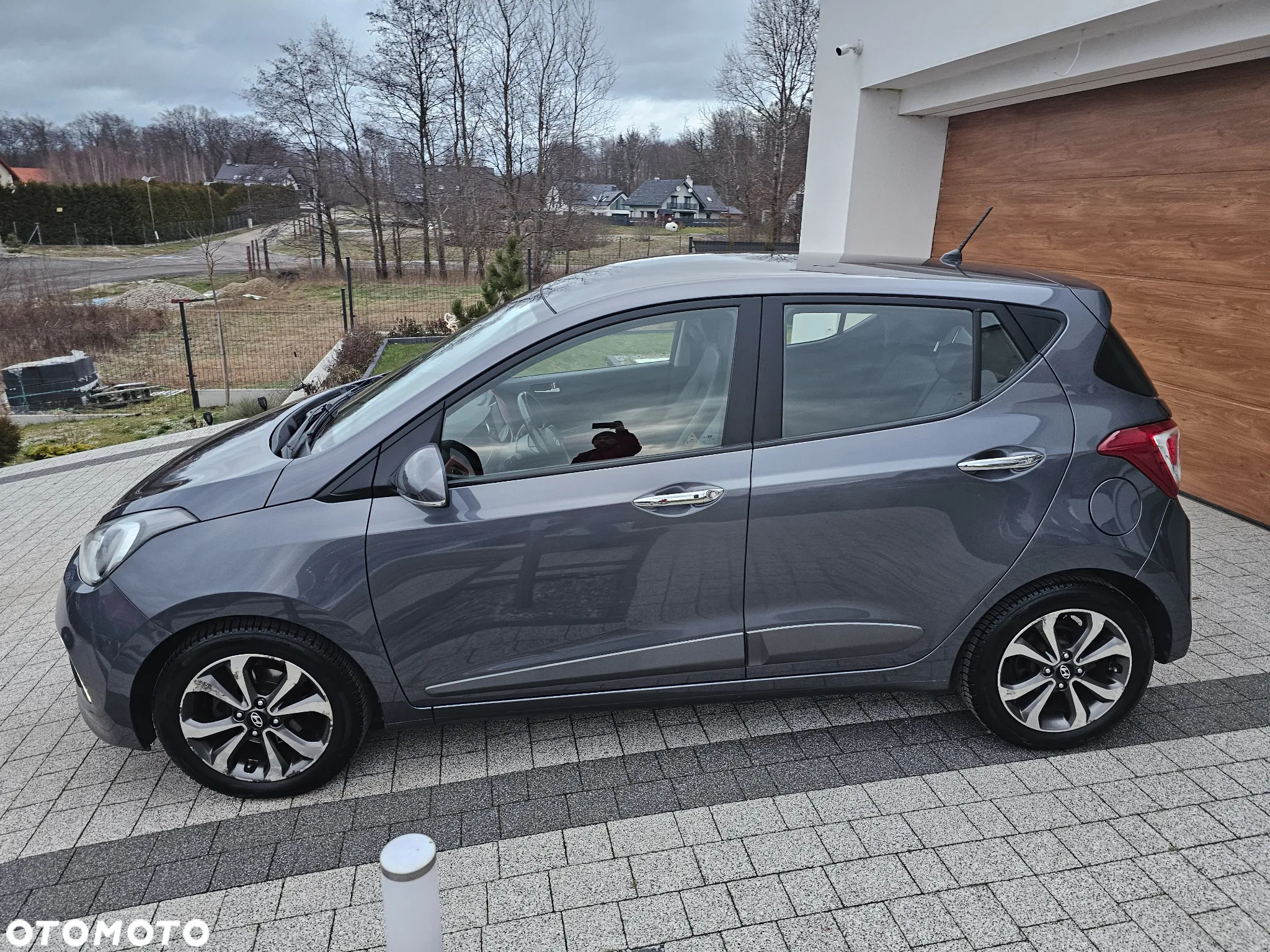 Hyundai i10 1.2 Premium - 24