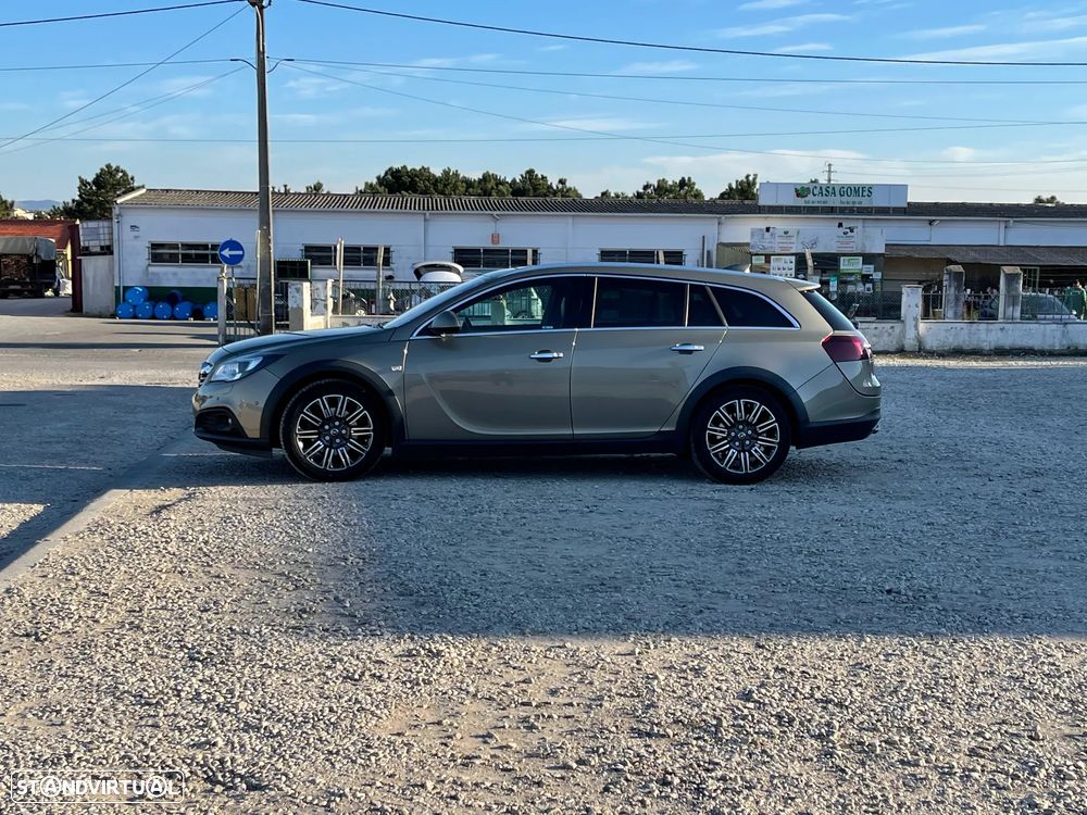 Opel Insignia Country Tourer 2.0 CDTi AWD S/S - 9