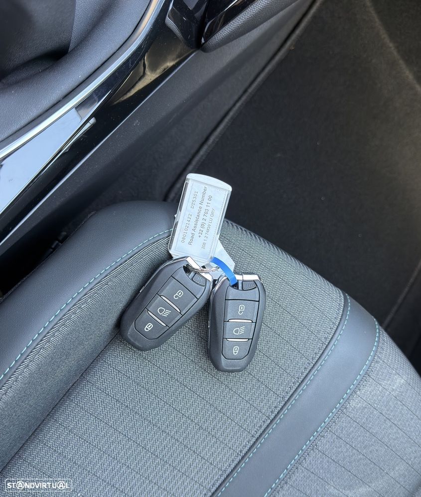 Peugeot 208 PureTech 100 Allure Pack - 14