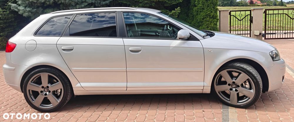 Audi A3 Sportback - 4