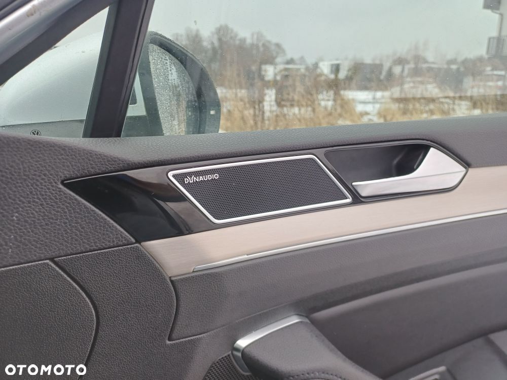 Volkswagen Passat 2.0 TDI BMT Highline - 18