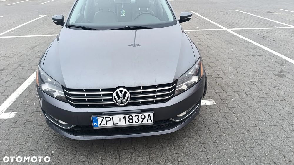 Volkswagen Passat 2.0 TDI SCR DSG Comfortline - 3