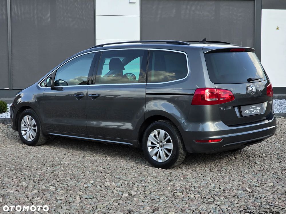 Volkswagen Sharan 2.0 TDI 4MOTION BlueMotion Technology Highline - 23