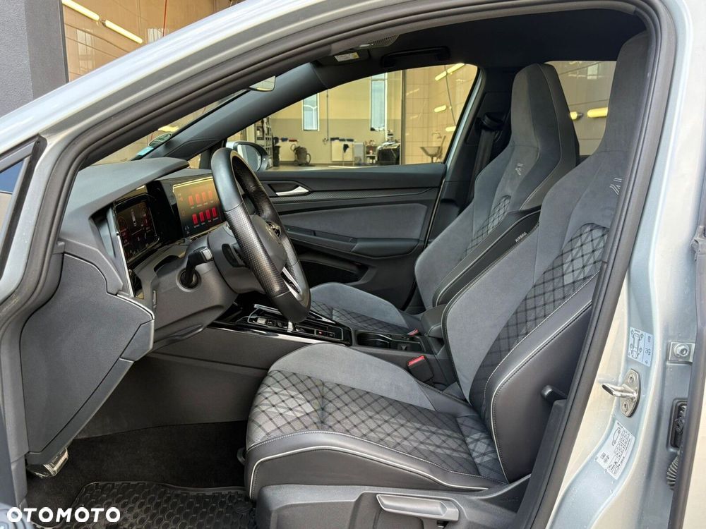 Volkswagen Golf Variant 1.5 eTSI EVO R-Line DSG - 11