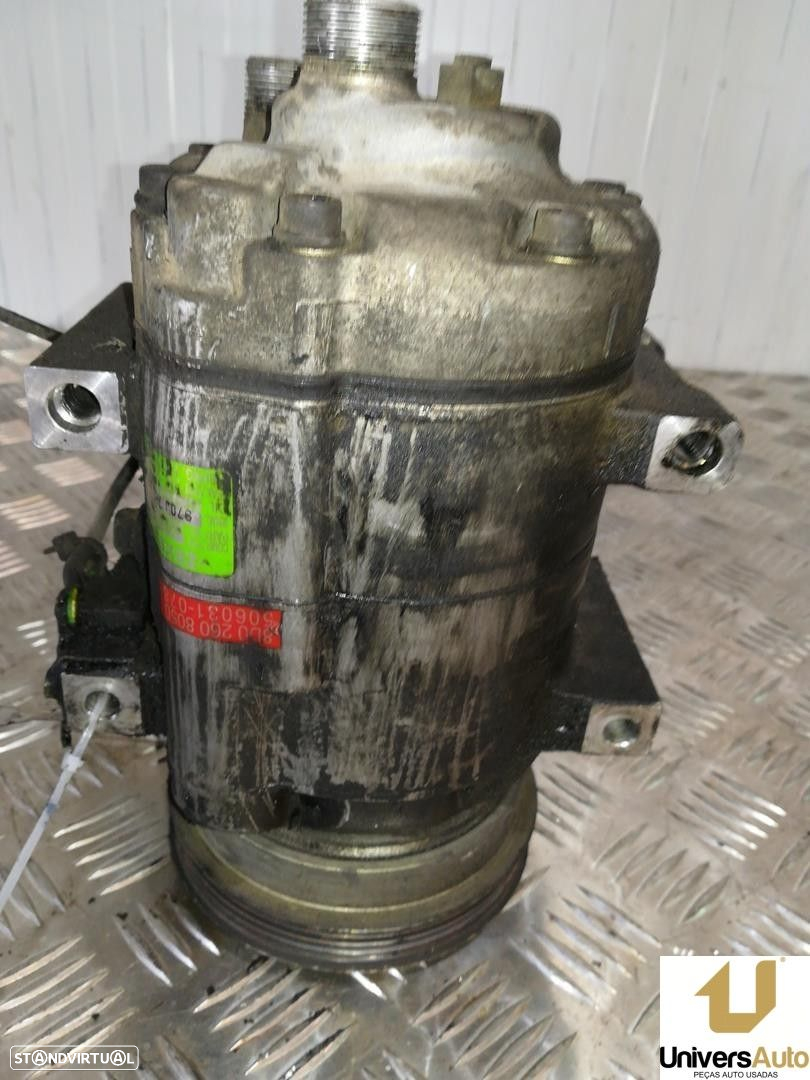 COMPRESSOR AR CONDICIONADO VOLKSWAGEN PASSAT 1998 -8D0260805D - 4
