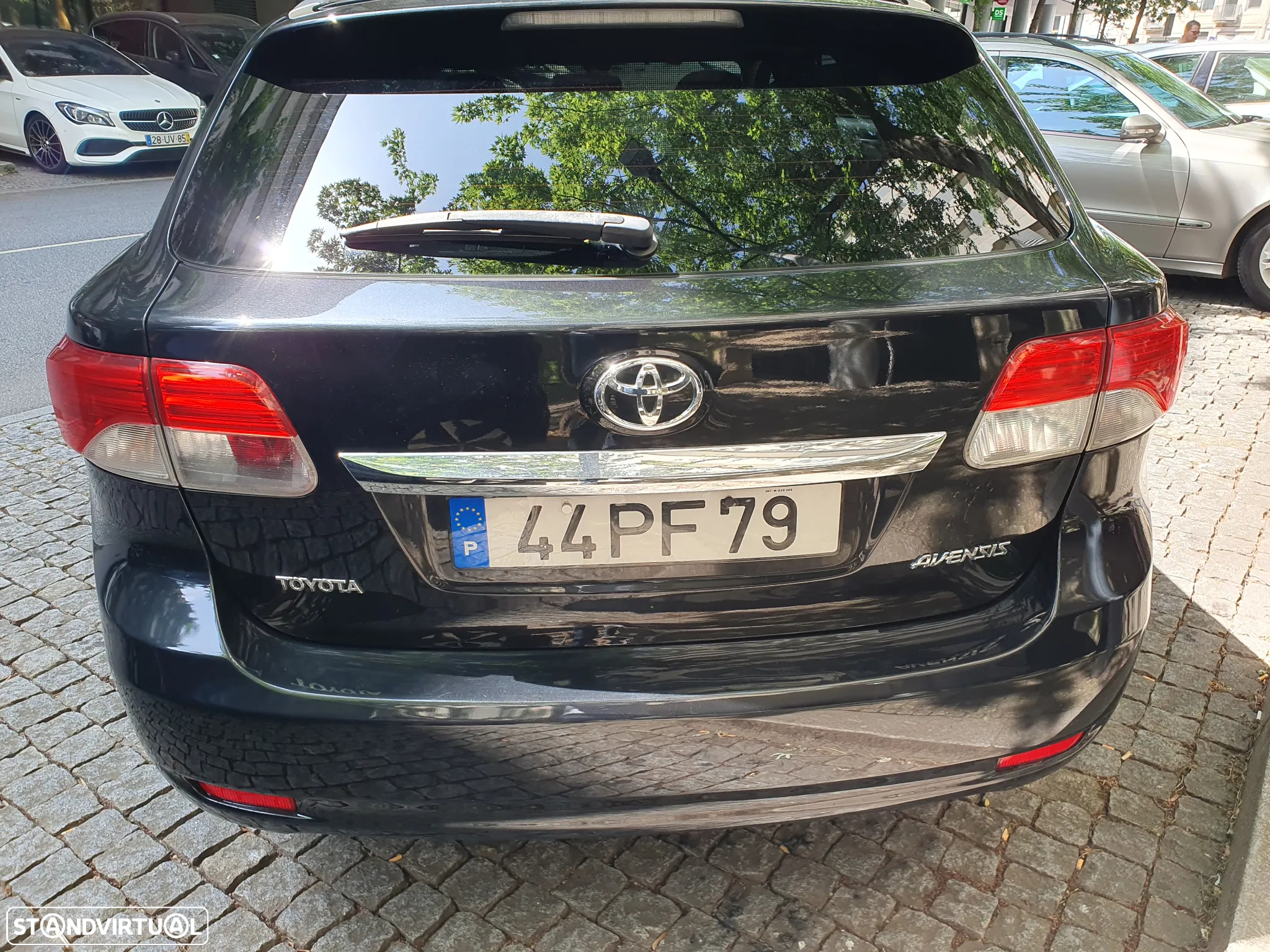 Toyota Avensis SW 2.0 D-4D Exclusive - 3