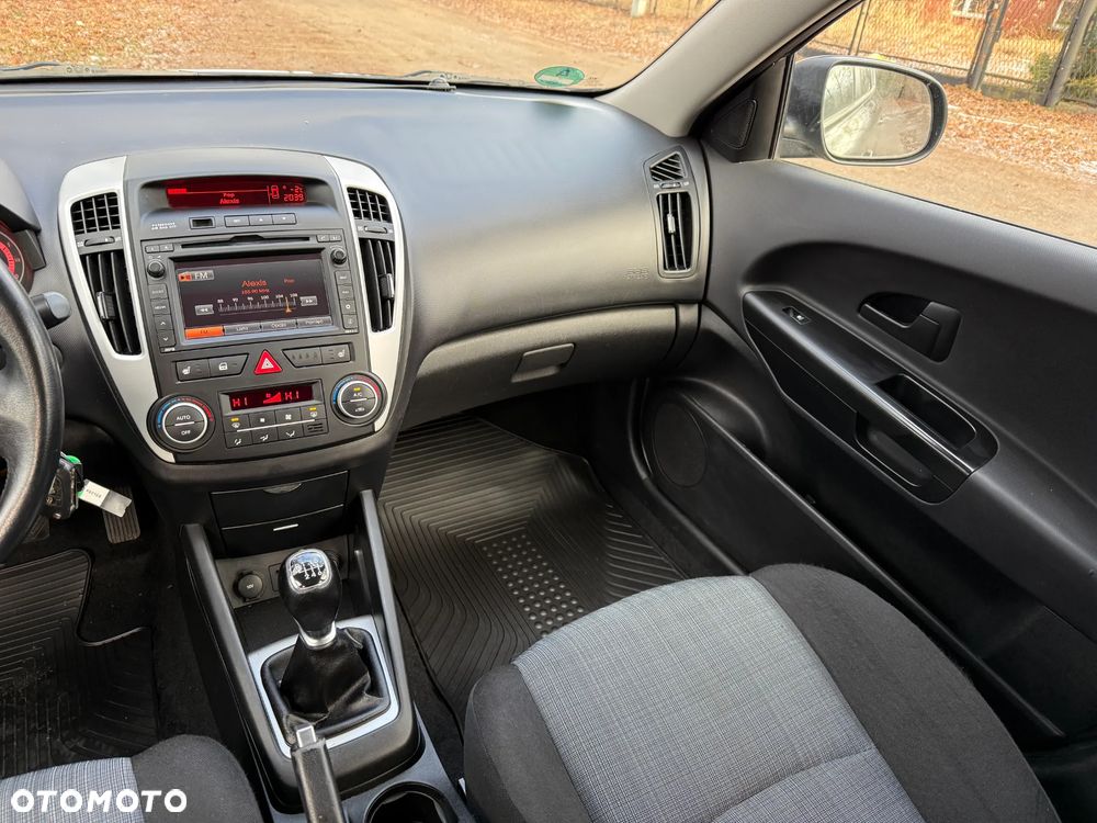 Kia Ceed 1.6 CVVT Vision - 19