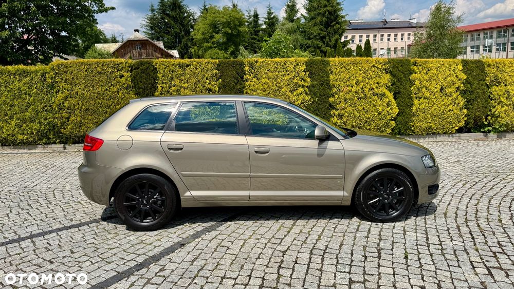 Audi A3 Sportback - 12