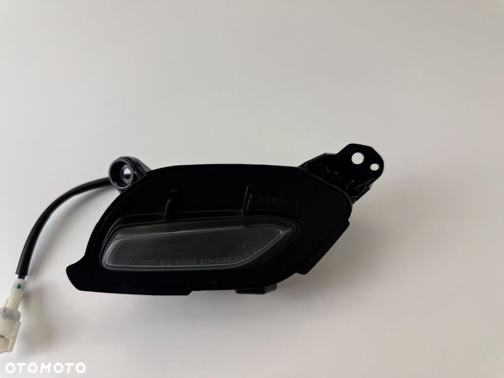 Przednie lampy komplet lewa prawa Yamaha MT 125 2020+ - 11