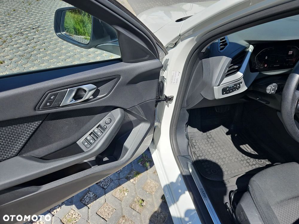 BMW Seria 1 118i Advantage - 11