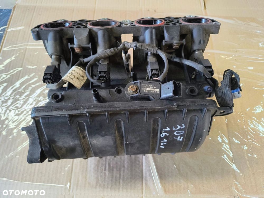 .307 kolektor ssący 1,6 16V benzyna Peugeot - 1