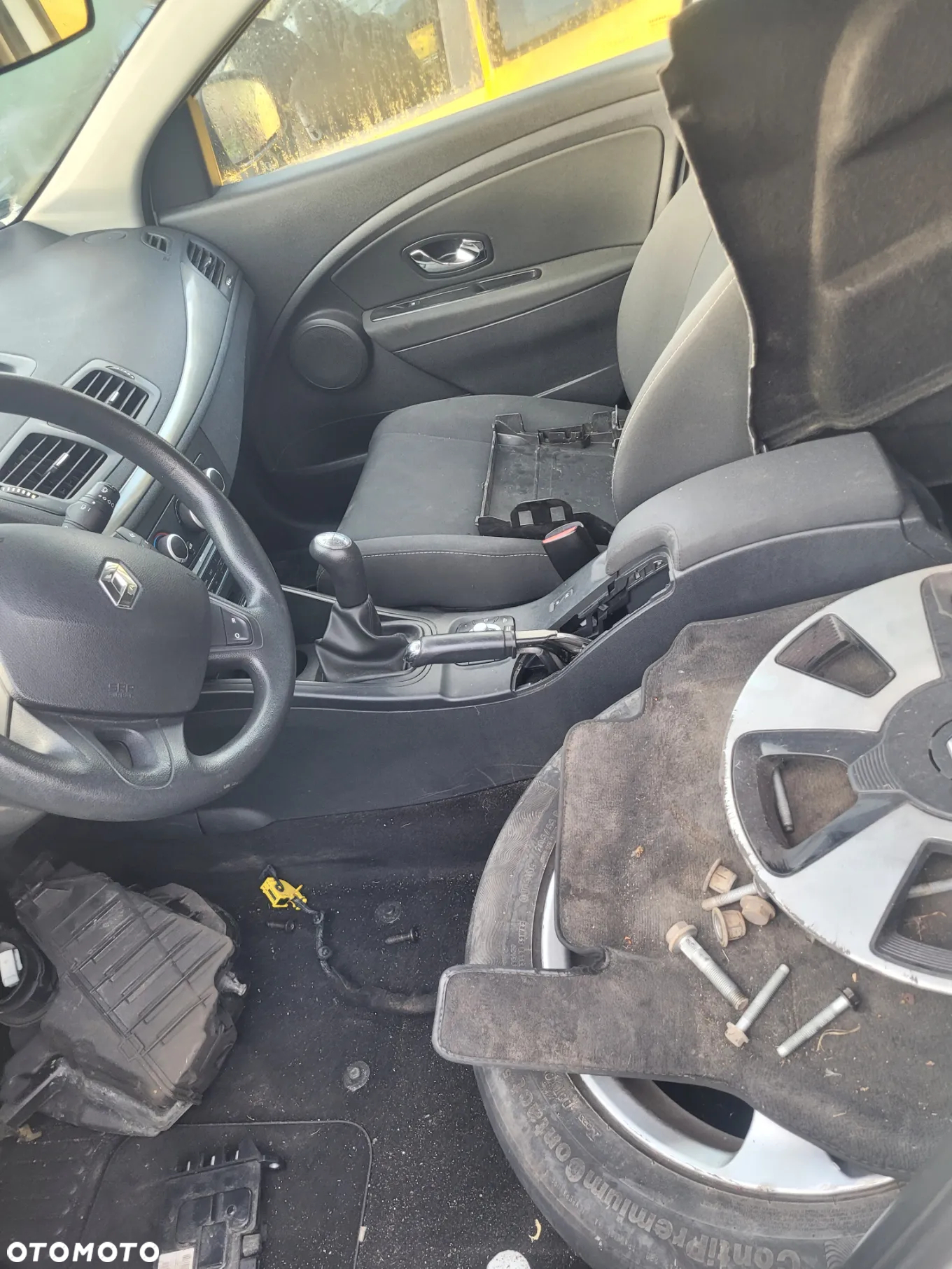 RENAULT MEGANE III fotel fotele kanapa deska kokpit podsufitka boczek boczki klamka podłokietnik licznik prędkościomierz - 3