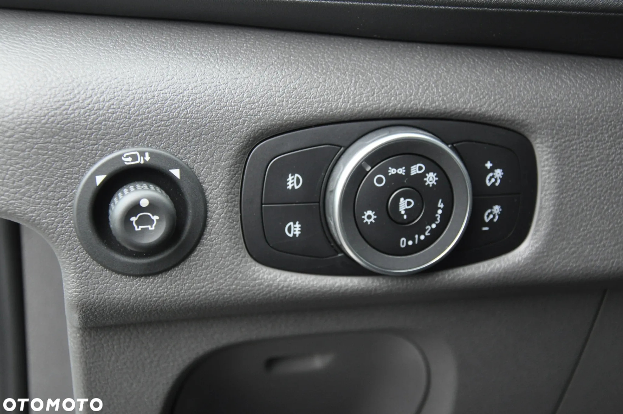 Ford TRANSIT L3H2 DCiV RWD TREND 7os BRYGADOWY FABRYCZNIE NOWY DOSTĘPNY OD RĘKI NA GWARANCJI - 36