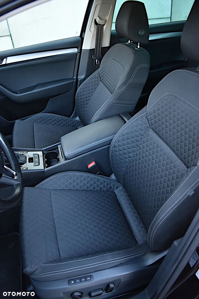 Skoda Superb 1.6 TDI Style DSG - 7