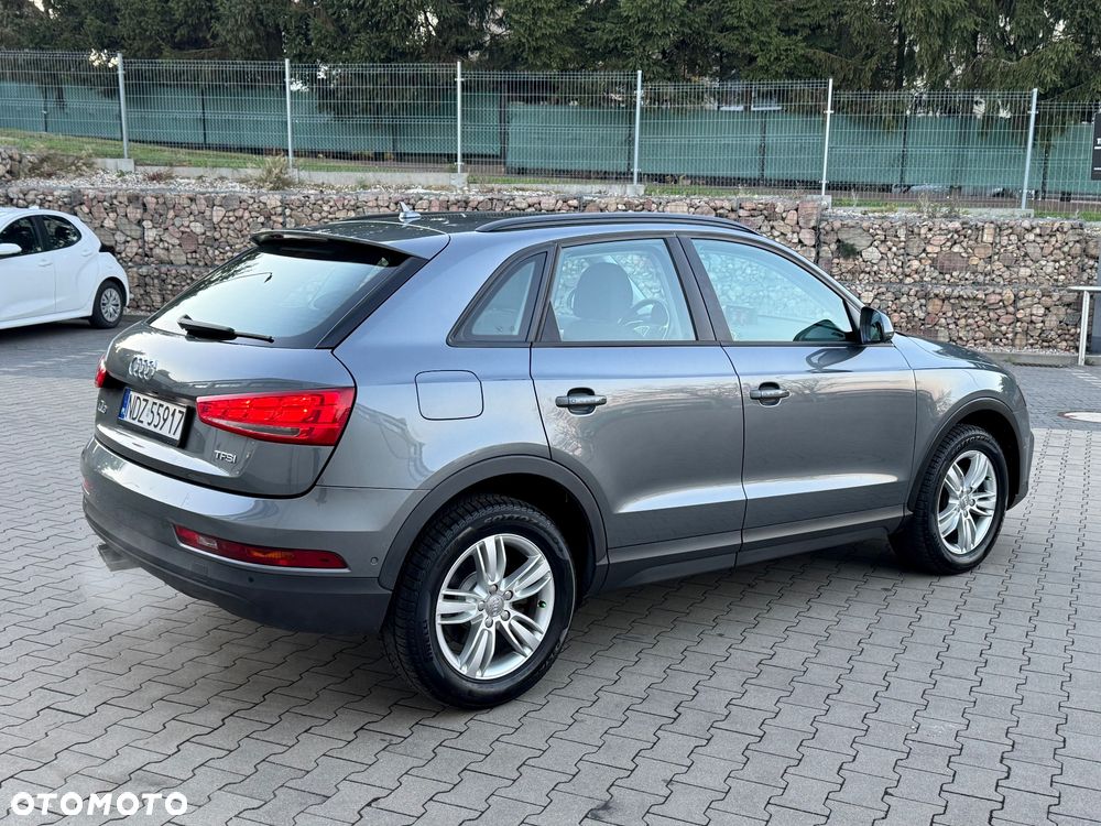Audi Q3 2016 photo 4