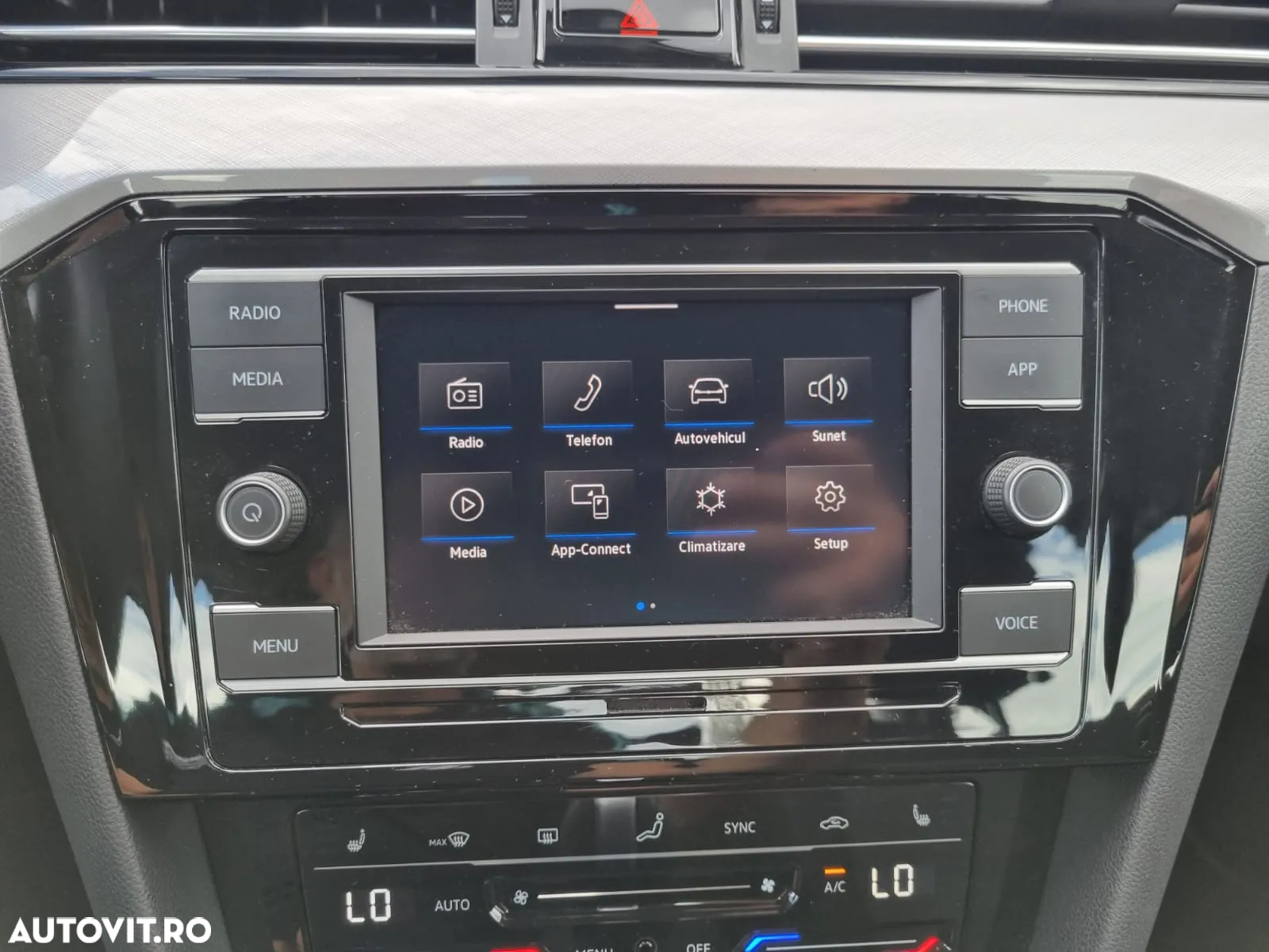 Volkswagen Passat 2.0 TDI DSG Comfortline - 24