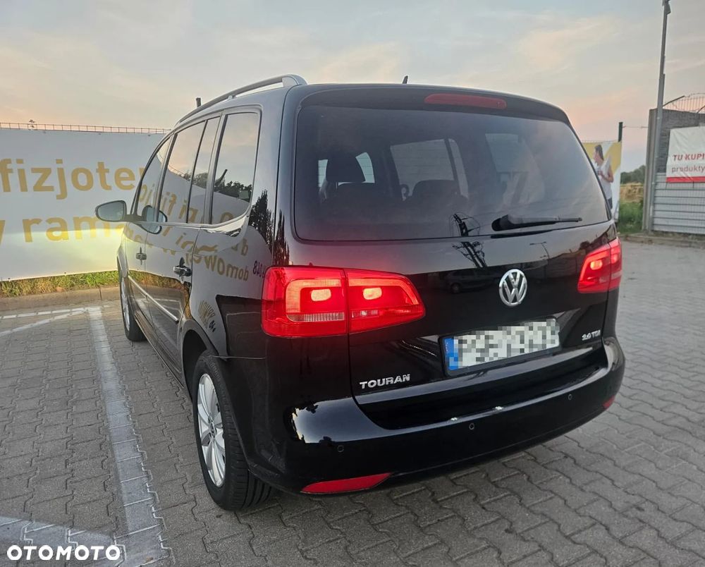 Volkswagen Touran 2.0 TDI DPF Highline - 13
