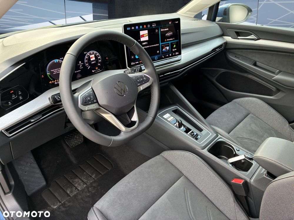 Volkswagen Golf - 5