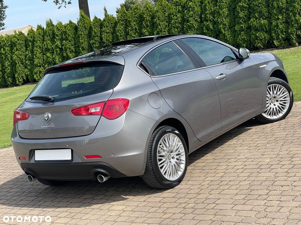 Alfa Romeo Giulietta 2.0 JTDM 16V TCT Turismo - 2