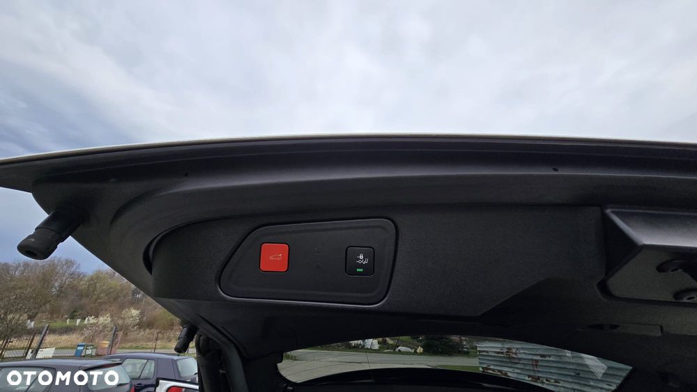 Peugeot 3008 225 e-EAT8 GT Pack - 34