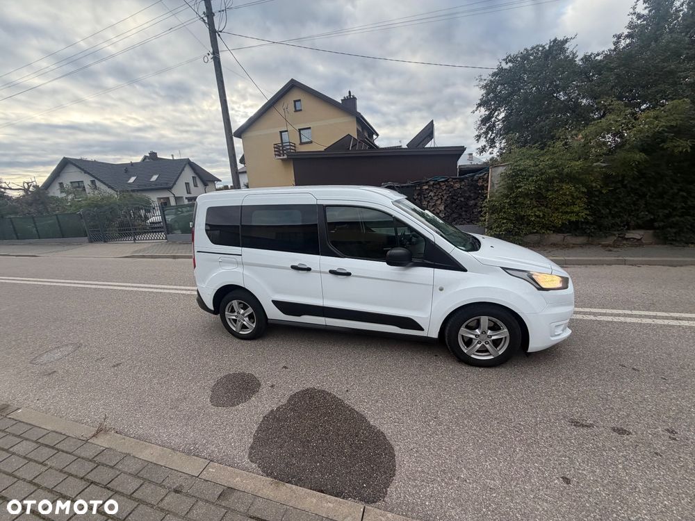 Ford Transit Connect - 17
