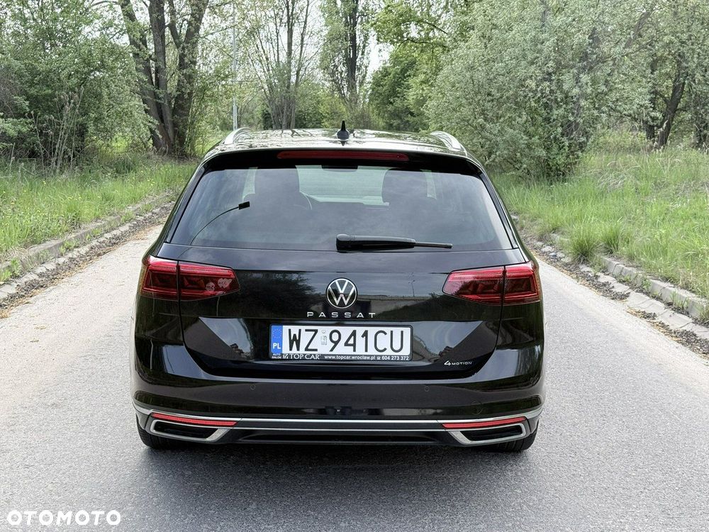 Volkswagen Passat Variant 2.0 TDI 4Mot Elegance DSG - 8