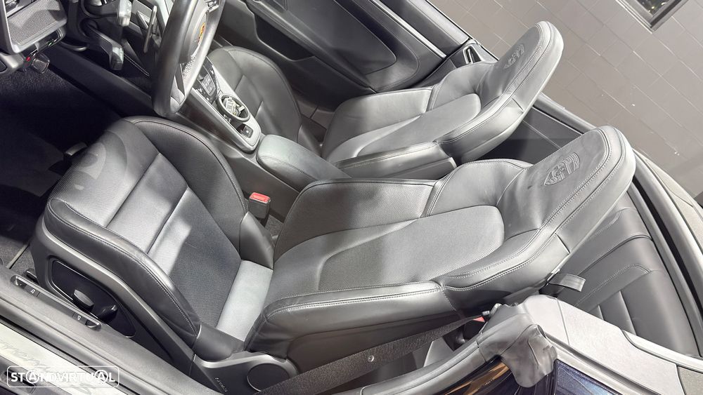 Porsche 911 (992) Carrera 4S PDK - 48