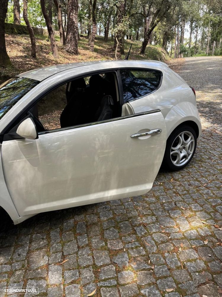 Alfa Romeo MiTo 1.3 JTD Distinctive - 9