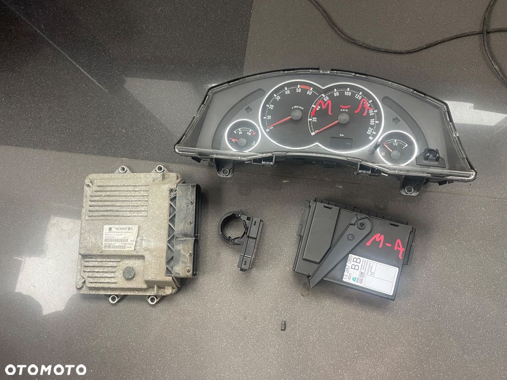 OPEL MERIVA 1.3 KOMPUTER ZESTAW 55198927