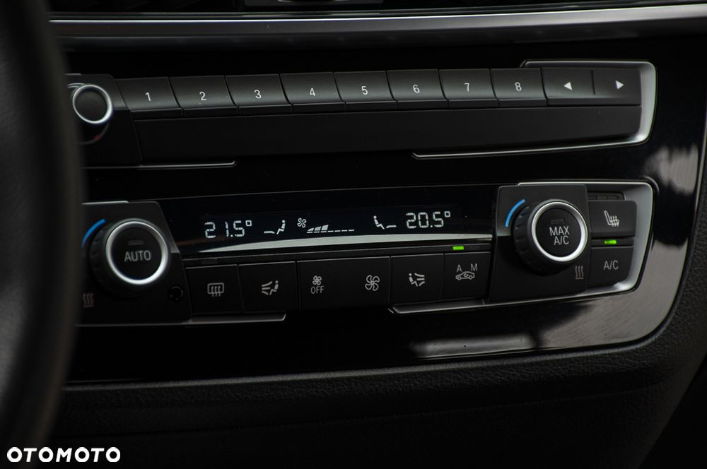 BMW Seria 1 116d EfficientDynamics Edition Sport Line - 34