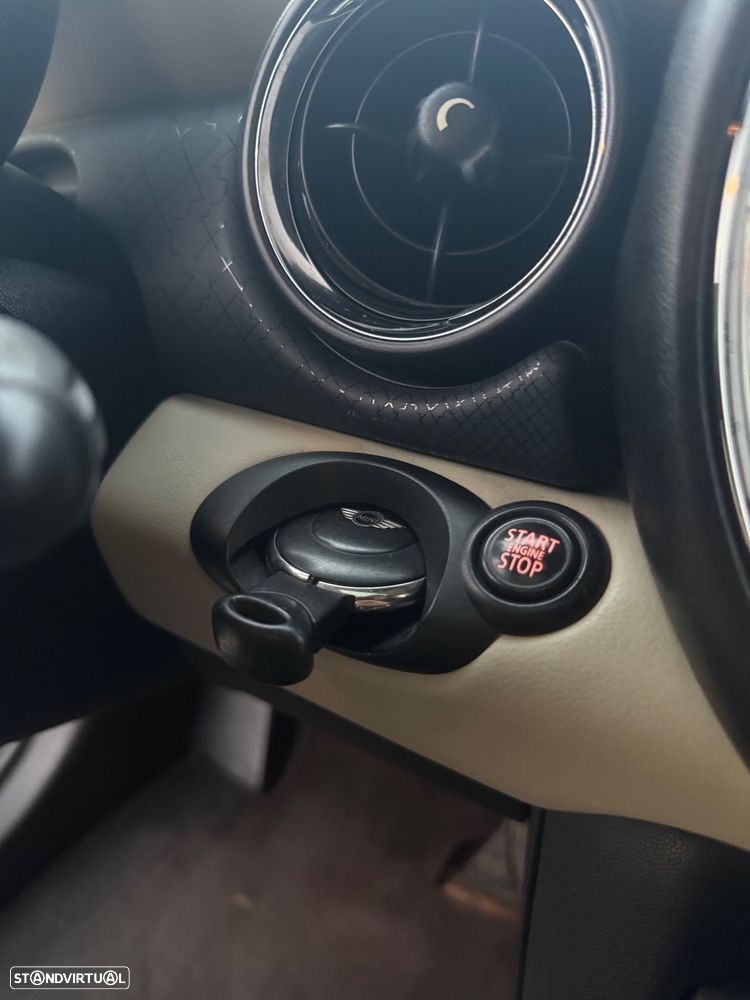 MINI 3 Portas Cooper SD - 24
