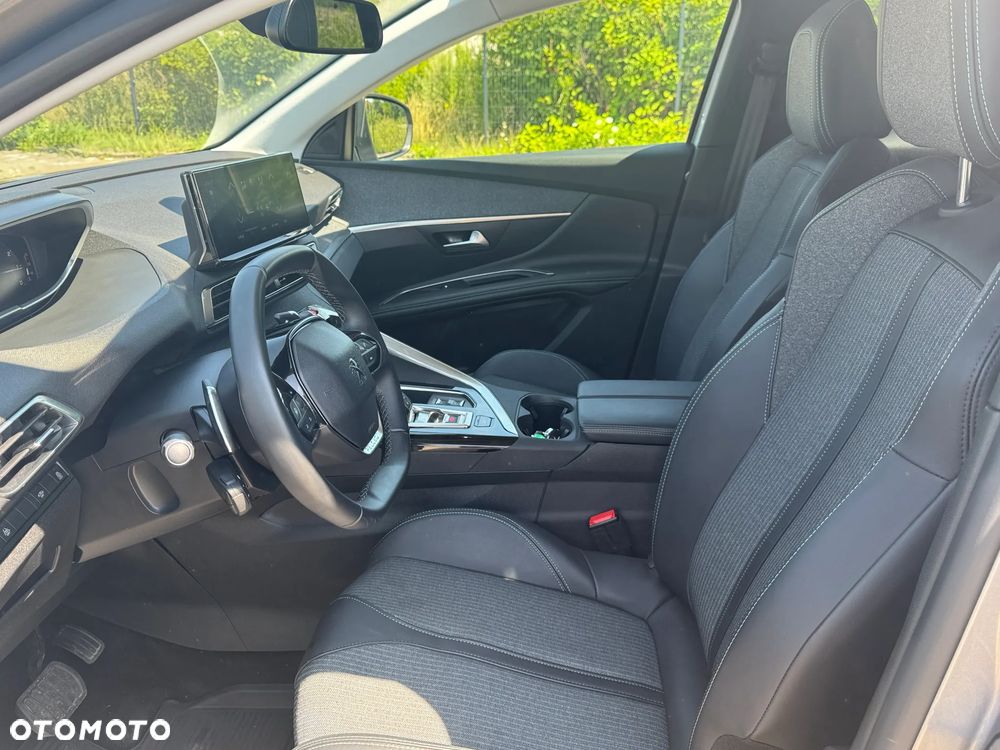 Peugeot 3008 1.2 PureTech Allure Pack S&S EAT8 - 9