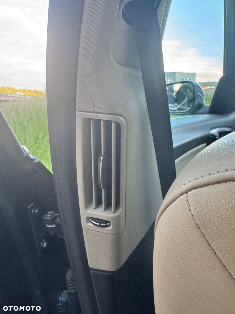Volvo V60 D4 Summum - 16
