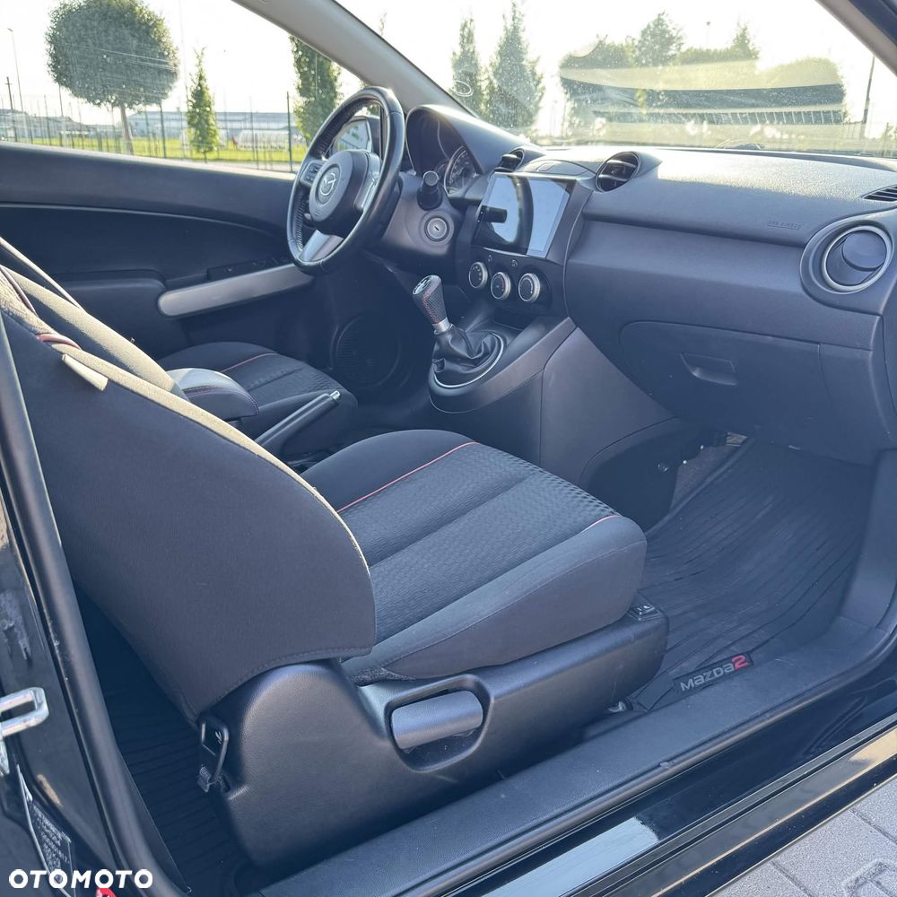Mazda 2 1.3 Exclusive - 12