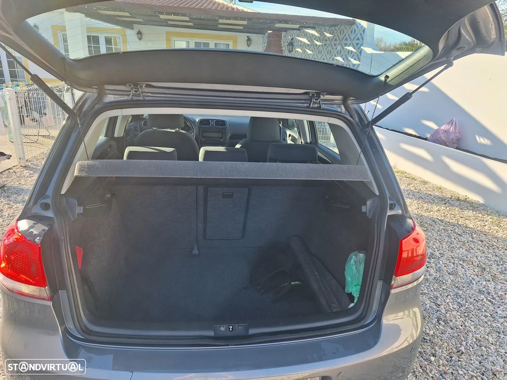 VW Golf 1.6 TDi Edition - 4