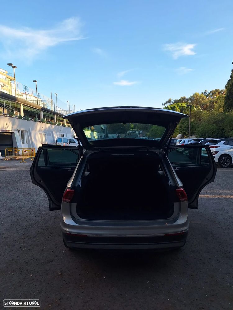 VW Tiguan 2.0 TDI Highline - 14